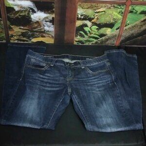 NWOT Size 10 JCP Distressed Slim Straight Stretch Denim Blue Jeans